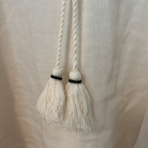 Velvet by Graham and Spencer summer poncho.  Gorgeous fabric bead and embroidery - Picture 4 of 6